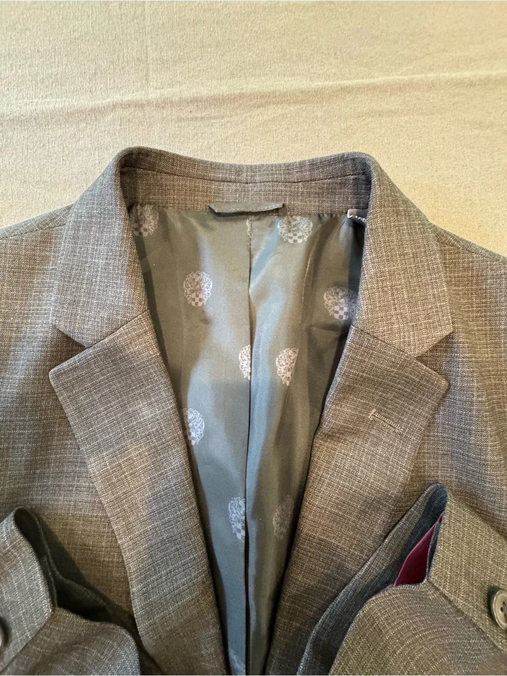Vince Camuto Wool Moden Fit Plaid 2 Button Blazer Size 42R Slim Fit Gray Blue